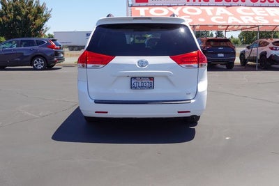 2011 Toyota Sienna LE