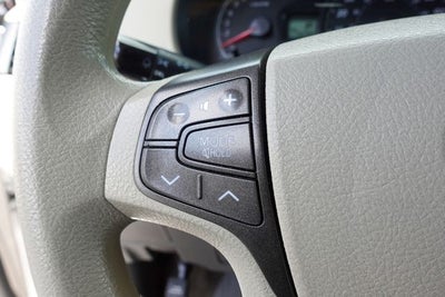 2013 Toyota Sienna LE 8 Passenger