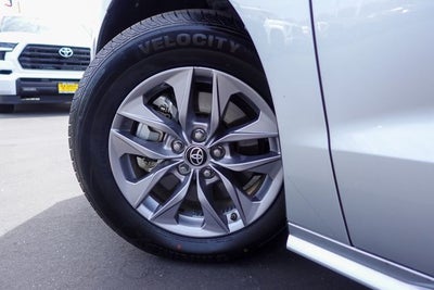 2024 Toyota Sienna LE 8 Passenger