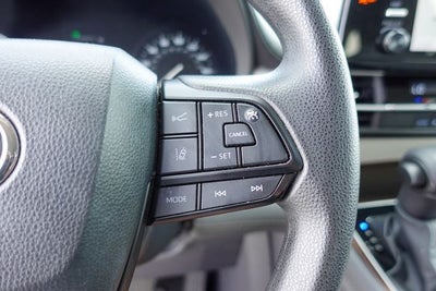 2024 Toyota Sienna LE 8 Passenger