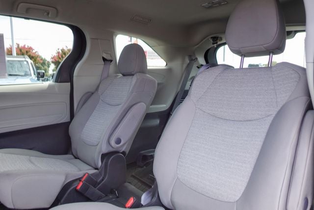 2024 Toyota Sienna LE 8 Passenger