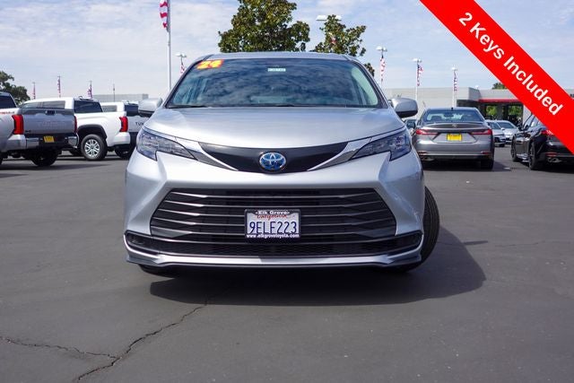 2024 Toyota Sienna LE 8 Passenger