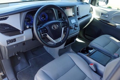 2020 Toyota Sienna XLE 8 Passenger