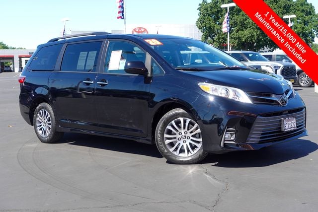 2020 Toyota Sienna XLE 8 Passenger