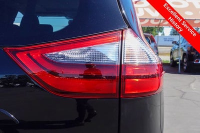 2020 Toyota Sienna XLE 8 Passenger