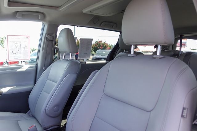 2017 Toyota Sienna XLE Premium 8 Passenger