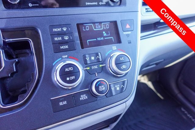 2019 Toyota Sienna XLE