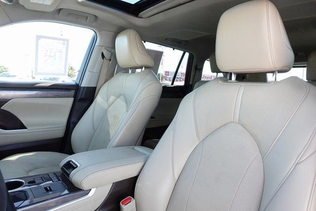 2022 Toyota Highlander Limited