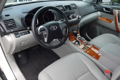 2012 Toyota Highlander Base