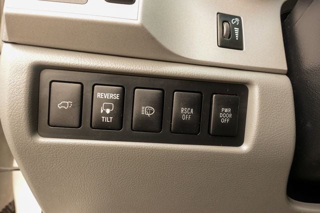 2008 Toyota Sequoia Platinum