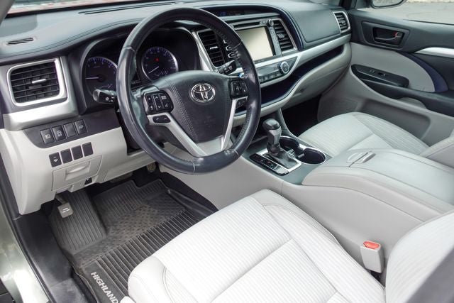 2019 Toyota Highlander LE Plus
