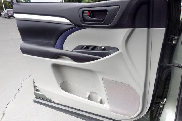 2019 Toyota Highlander LE Plus