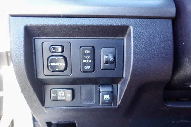 2016 Toyota Tundra SR5 4.6L V8