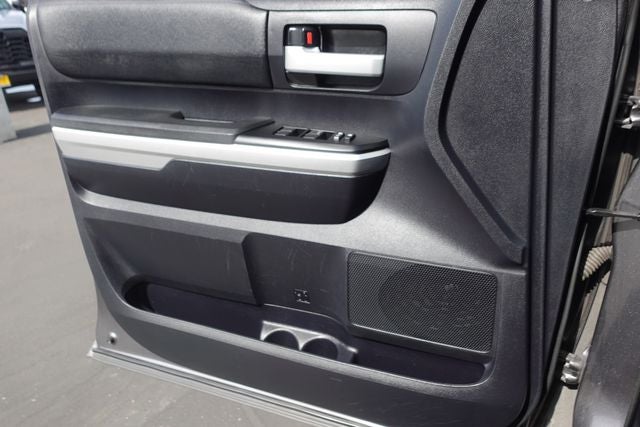 2014 Toyota Tundra SR5