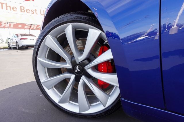 2019 Tesla Model 3 Performance