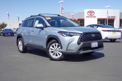 2024 Toyota Corolla Cross LE