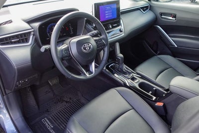 2025 Toyota Corolla Cross XLE