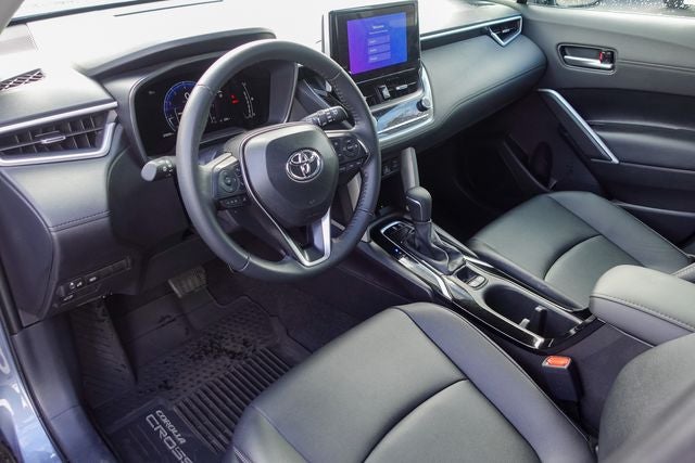 2025 Toyota Corolla Cross XLE