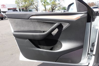 2023 Tesla Model Y Performance