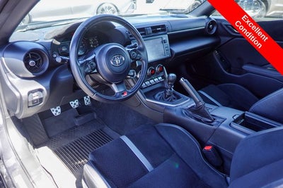 2025 Toyota GR86 Premium