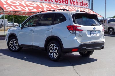 2023 Subaru Forester Premium