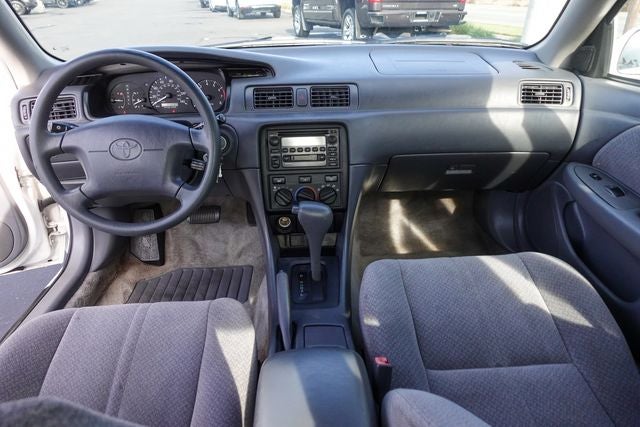2001 Toyota Camry LE