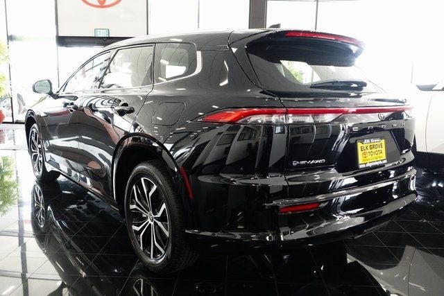 2025 Toyota Crown Signia XLE