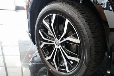 2025 Toyota Crown Signia XLE