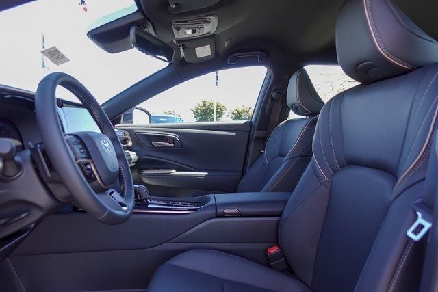 2025 Toyota Crown Signia XLE