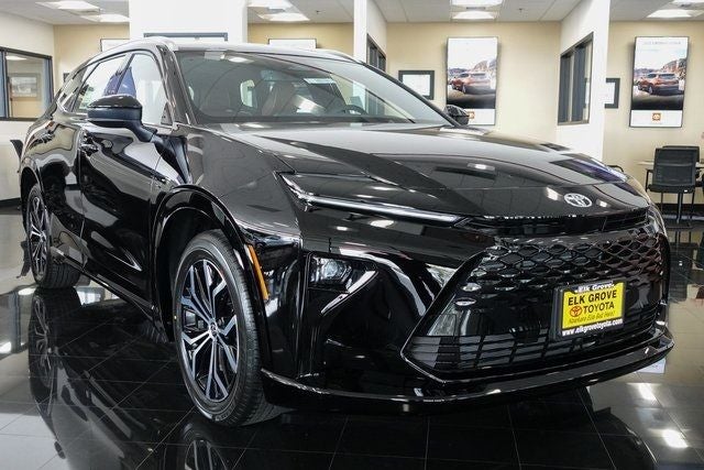 2025 Toyota Crown Signia XLE