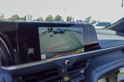 2025 Toyota Crown Signia XLE