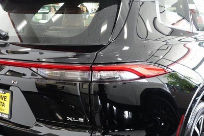 2025 Toyota Crown Signia XLE