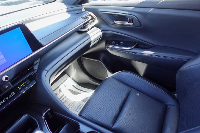 2025 Toyota Crown Signia XLE