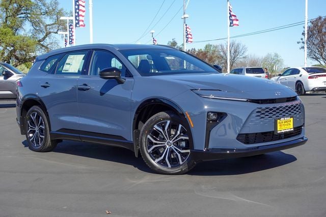 2026 Toyota Crown Signia XLE