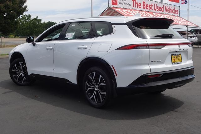 2026 Toyota Crown Signia XLE