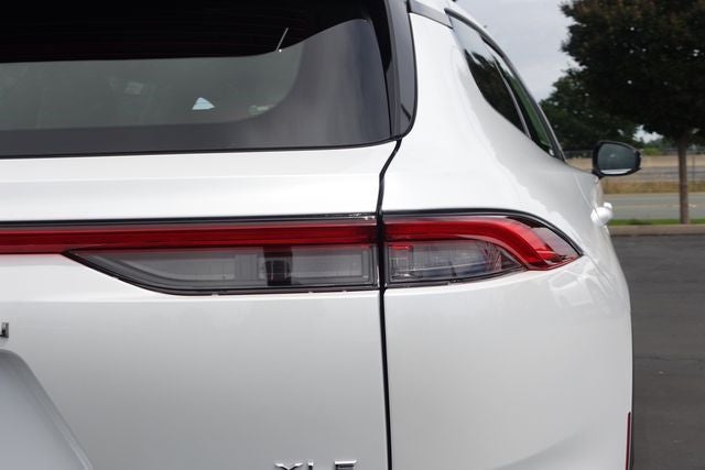 2026 Toyota Crown Signia XLE