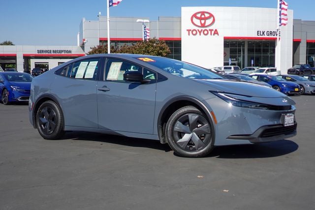 2024 Toyota Prius LE
