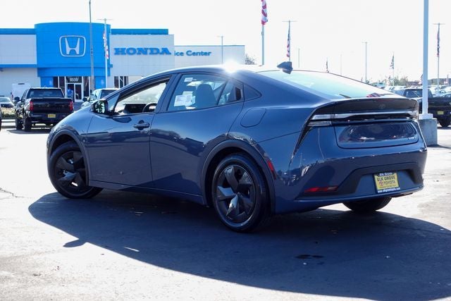 2026 Toyota Prius Plug-In Hybrid SE