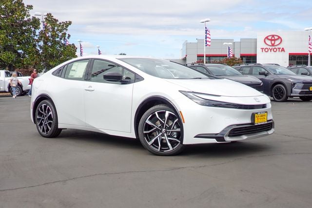 2027 Toyota Prius Plug-In Hybrid XSE