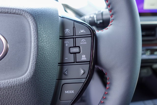 2027 Toyota Prius Plug-In Hybrid SE