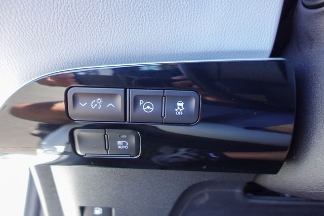 2022 Toyota Prius XLE