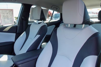 2022 Toyota Prius XLE