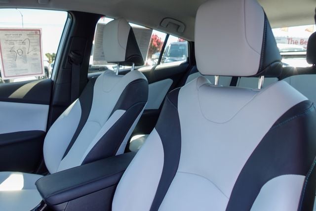 2022 Toyota Prius XLE