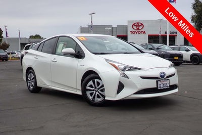 2017 Toyota Prius Three