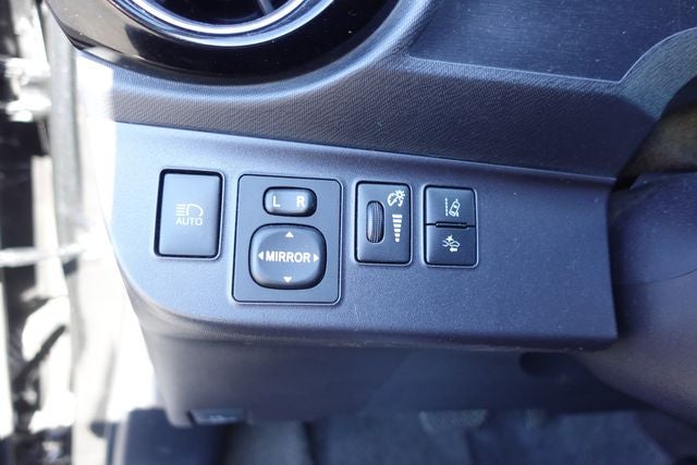 2016 Toyota Prius c Three