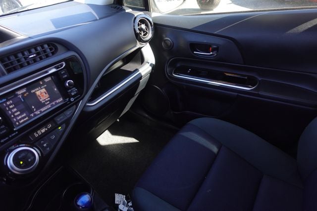 2016 Toyota Prius c Three