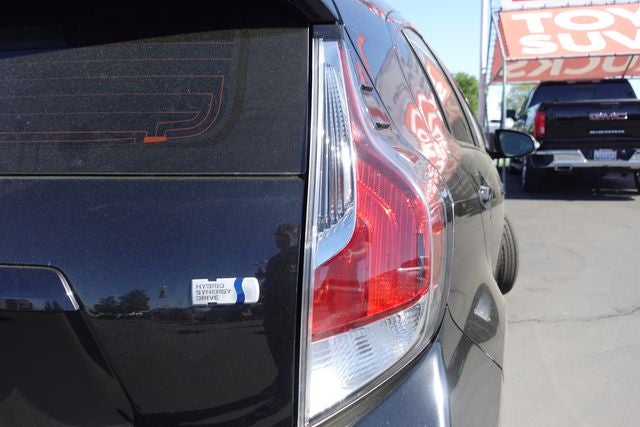 2016 Toyota Prius c Three