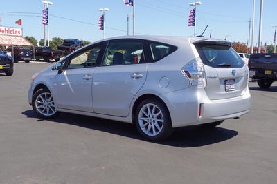 2014 Toyota Prius v Five