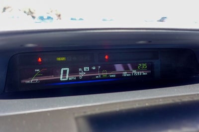 2014 Toyota Prius v Five