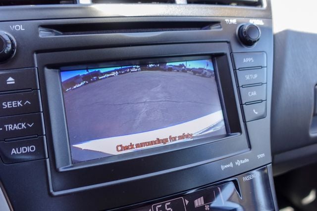 2014 Toyota Prius v Five